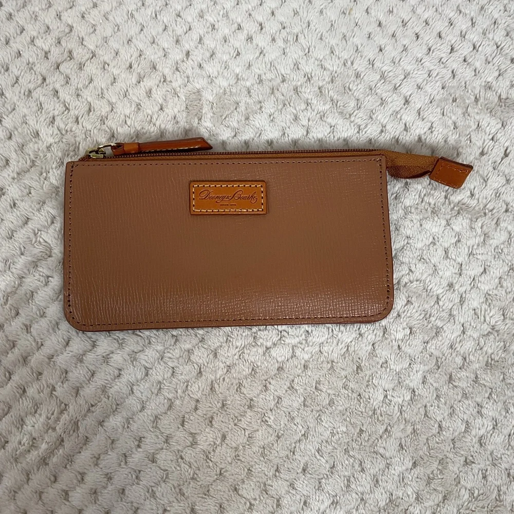 Dooney & Bourke Brown Lambskin Leather Pouch Clutch Wallet NWOT